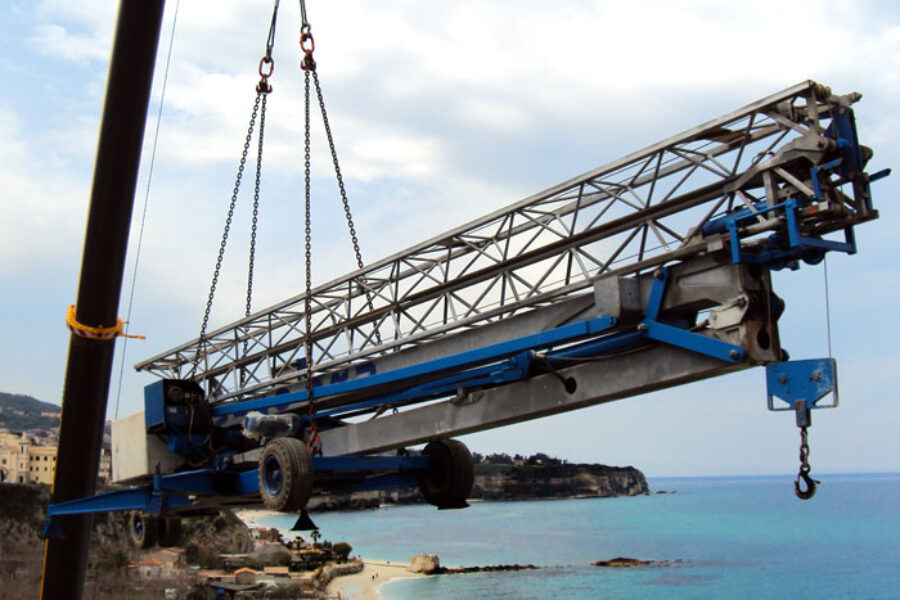 Vibo Gru Srl - Noleggio gru edili in Calabria